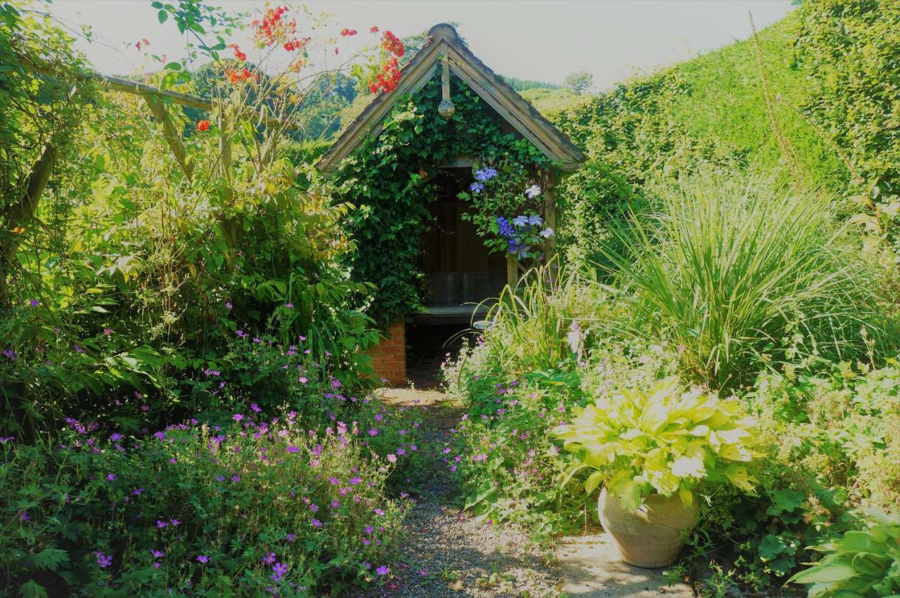 Bed and Breakfast Milebrook House Knighton  Exterior foto